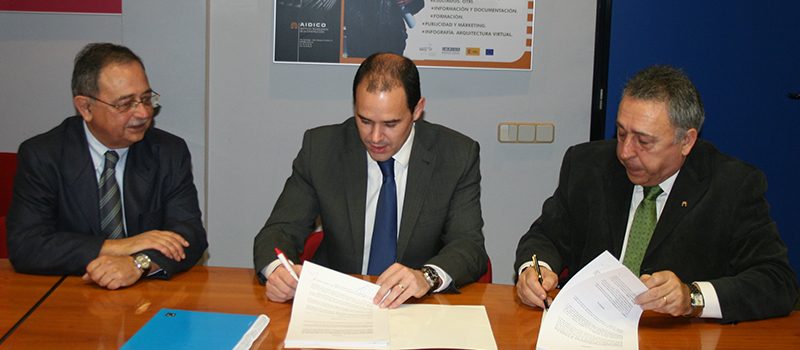Firma acuerdo Caltex y Aidico